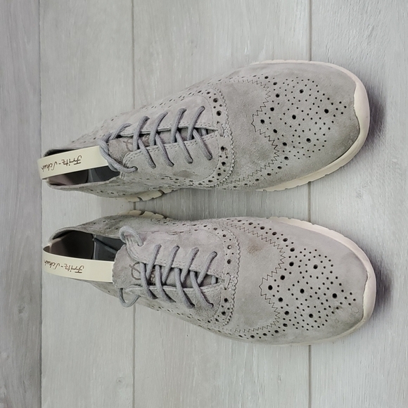 Cole Haan ZERØGRAND Womens Wingtip Oxford Comfort Suede Sneaker shoes sz9 - Picture 3 of 12